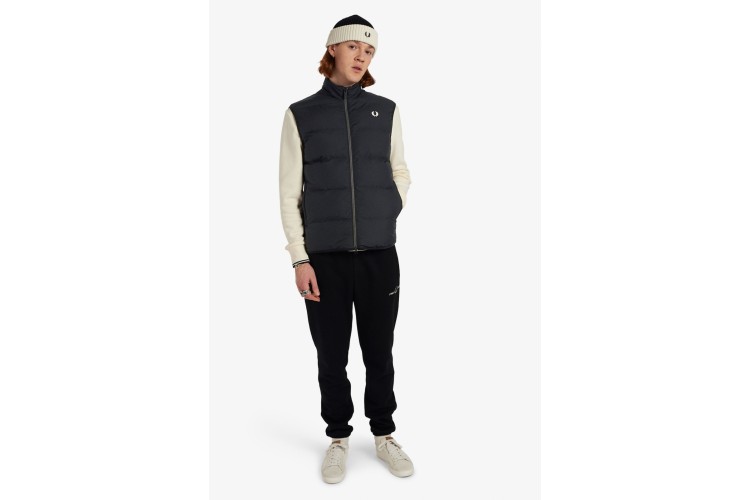 Fred Perry J4566 Insulated Gilet - Black