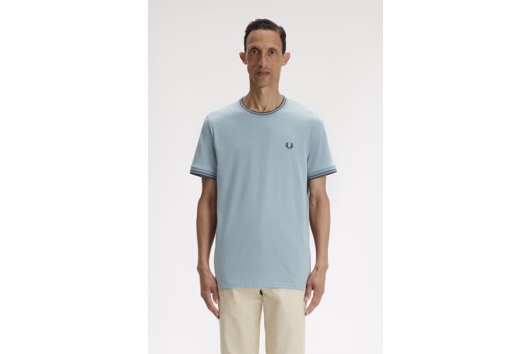 Fred Perry M1588V T-Shirt - StockportBlue/Oxblood/Grassroots