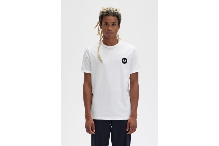 Fred Perry M5679 Laurel Wreath Patch T-shirt - Snow White
